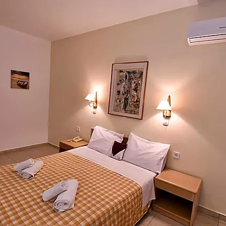 Summer View Hotel 2*